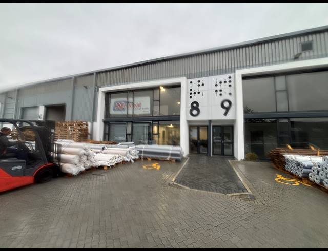 518M² WAREHOUSE TO LET IN STIKLAND INDUSTRIAL
